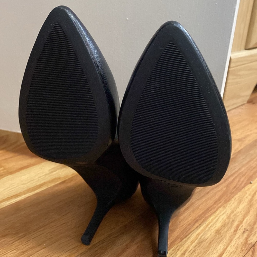 Pumps - Picture 4 of 4